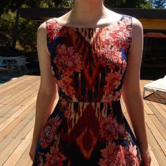 OSCAR DE LA RENTA FLORAL PRINT SIZE 2 SILK GOWN - Picture 9 of 9